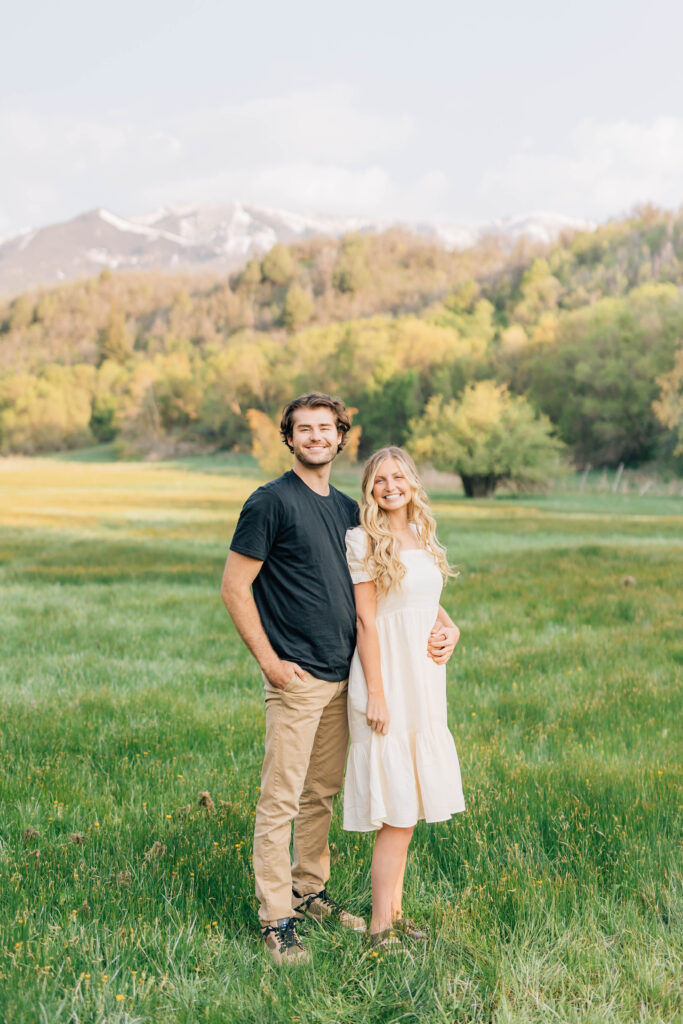 Check out this gorgeous spring Engagement Session at Big Springs Park in Provo canyon! This Utah couple is stunning and great insporation for engagement photos. 