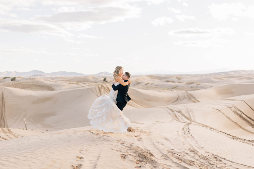 Check out this sunny and gorgeous bridal session at Little Sahara Sand Dunes. This gorgeous bride and groom stun at their formal session.