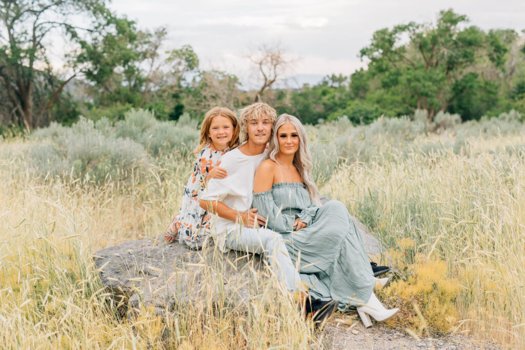 Check out these stunning family photos at the gorgeous Lambert Park in Alpine, Utah. These family photos are breathtaking. 